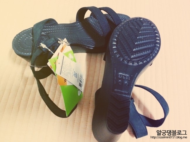 크록스 레이웨지 블랙 (Crocs leigh wedge women balck w7) 크록스 레이웨지 블랙 (Crocs leigh wedge women balck w7)