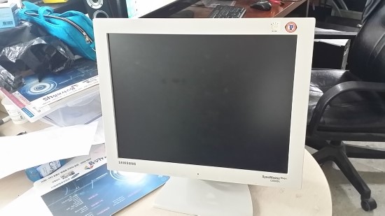   중고모니터 15" 삼성 CX500S 중고 모니터 판매 전문 SH 정보시스템 15" 17" 19" 22" 17" 중고 모니터 판매  삼성 엘지 중고 모니터