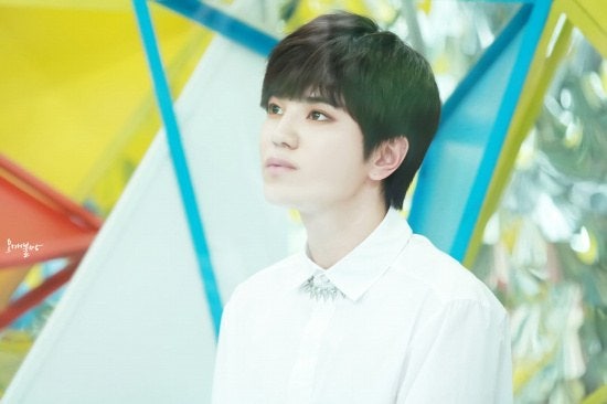 이성종은 신의 예쁨을 몰빵받은 케이스 + 이성종은 얼굴도 목소리도 다 예뻐.ㅜㅠ