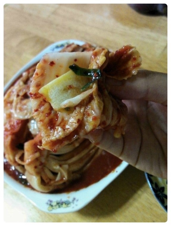[종가집 신제품 전라도 포기김치] 칼칼하고 깊은 맛 / 종가집김치속에 고구마 풍덩 개봉기!~