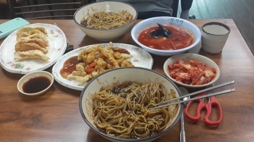 일상/아주대맛집/수원맛집/인사맨/짜장맛좀볼래요/빼빼로