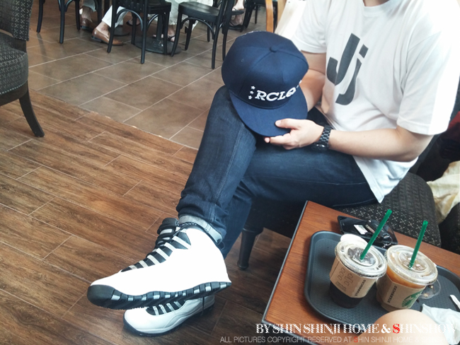  장군이 신발장 옷장 NIKE 에어조단 10 스틸 일명 얼룩말 (NIKE Air jordan 10 STEEL)  AND  라클리크 스냅백(raclique)