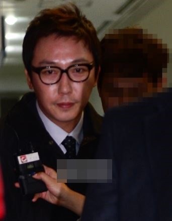  탁재훈, 부인 이효림과 이혼 소송… 이유는 ‘성격 차이’? 재산-양육권 문제 법정 싸움 / 국민레미콘 배조웅씨 아들 탁재훈 진보식품 막내딸 이효림, 결혼 13년만에 파경 위기…직접 심경 밝혀 "아이들 제일 걱정, 상처 받을 텐데"
