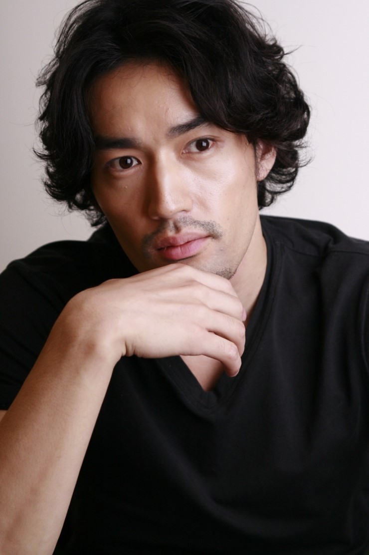 ëª…ëŸ‰ ì† ì¼ë³¸ì¸ ë°°ìš° ì˜¤íƒ€ë‹ˆ ë£Œí—¤ì´ëŠ