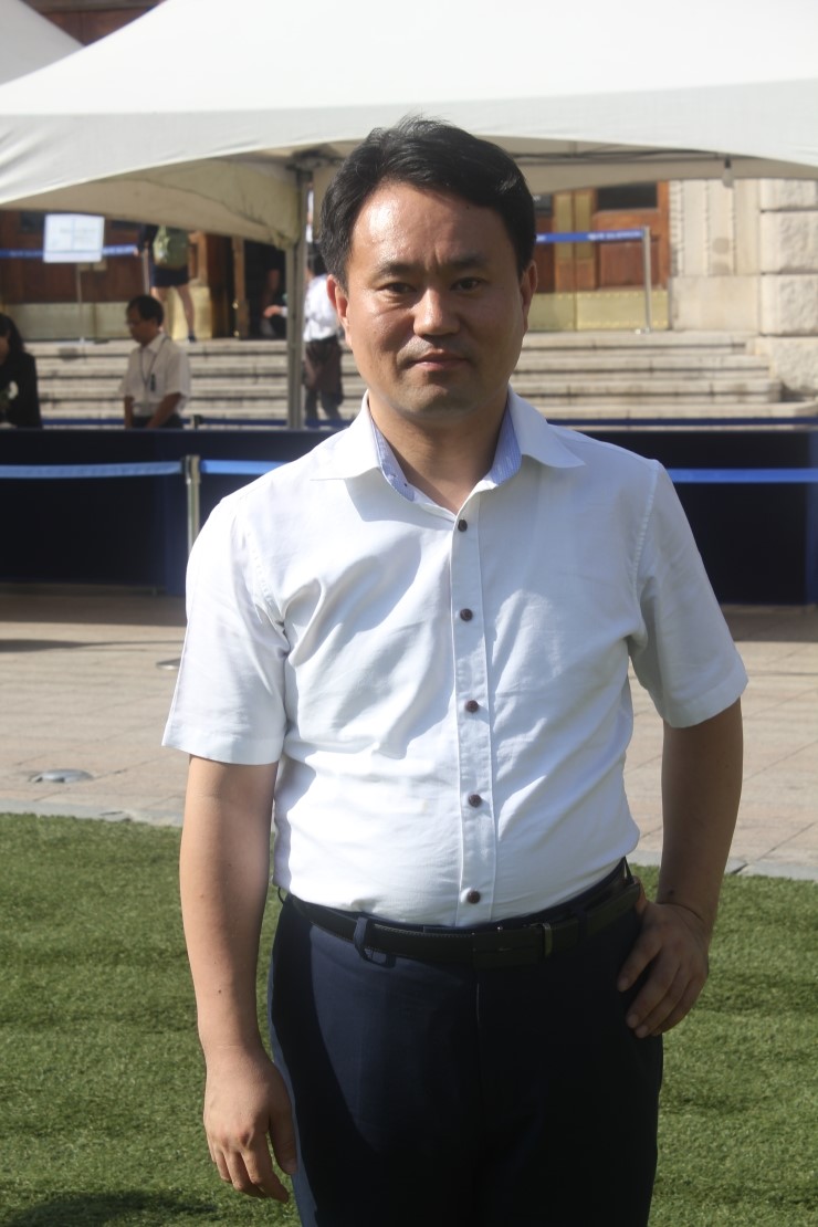 [(주)에프앤비컨설팅] 결국은 인간이기에 가능한 우리들의 삶을 말하다.
