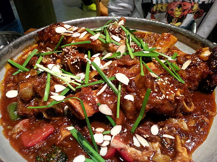  학동역 맛집/ 강남콩 [식신로드매운갈비찜, 생생정보통맛집,매운갈비찜맛집,신사역맛집,논현동맛집,등갈비맛집,뜨갈한판]