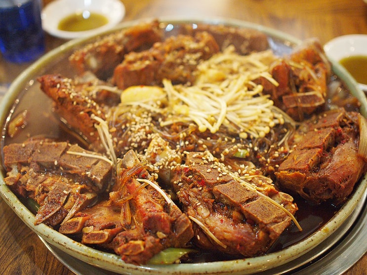  건대 맛집 유진감자탕 뼈찜! 호로록 호로록~