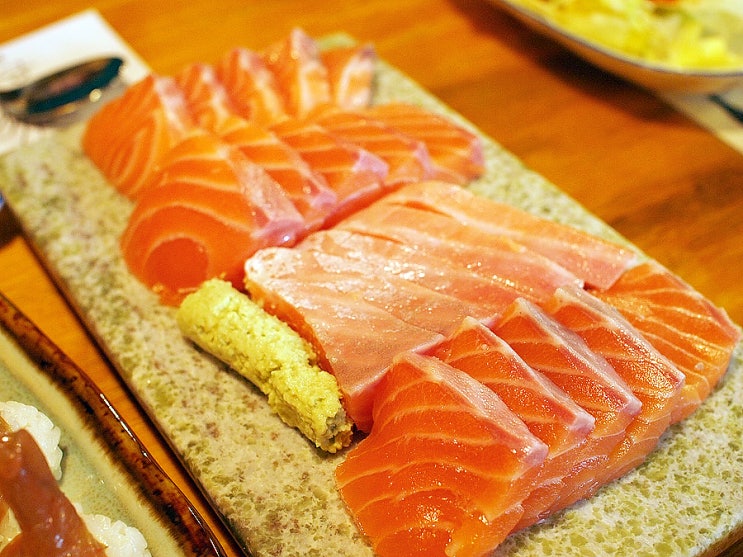  방이동 먹자골목 맛집 은호초밥!