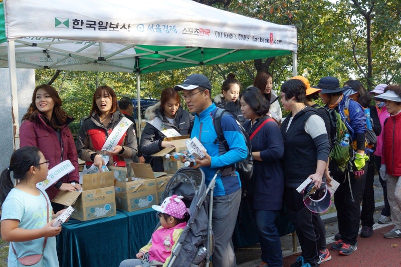 제444회 한국일보 거북이마라톤 어식100세 남산걷기대회 한국수산회 멋대로 10월 2014년