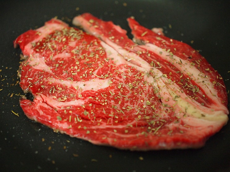  이탈리안시즈닝으로 스테이크 맛있게 굽기!