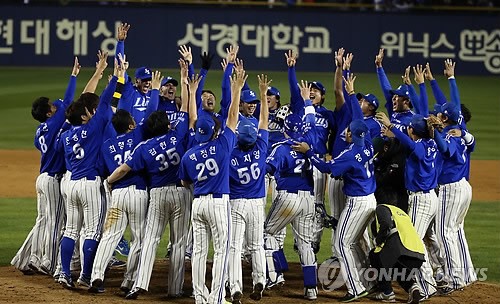 삼성 라이온즈, 한국 프로야구 사상 첫 통합 4연패 달성!  "나바로-MVP선정"