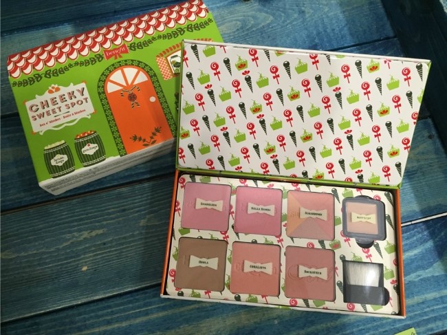 베네피트(Benefit) - 치키 스위트 스팟 / 2014 베네피트 홀리데이 컬렉션 베네피트(Benefit) - 치키 스위트 스팟 / 2014 베네피트 홀리데이 컬렉션