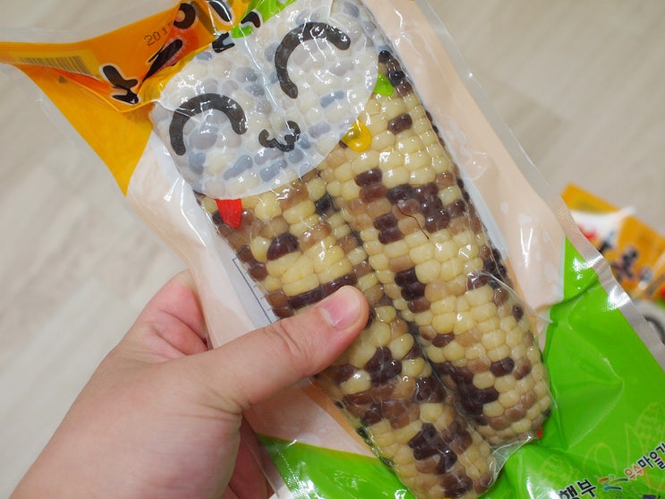  알록이 찰옥수수~ 맛없다. ㅠㅠ 