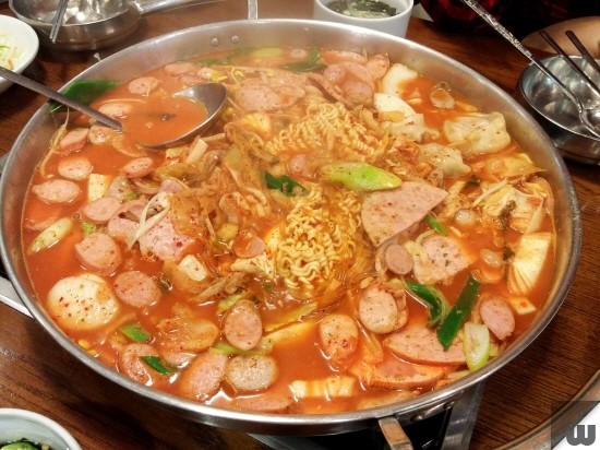 [평촌/평촌역] 독일식 수제햄 부대찌개 "햄바라기 수제햄 부대찌개"