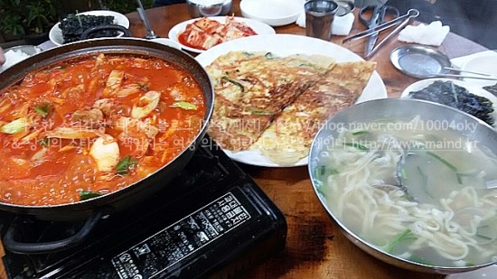  안양예술공원파전/안양김치두루치기/안양예술공원먹자골목/돼지김치두루치기/해물파전/동동주/칼국수 ㅡ 등산 뒤엔 역시 두루치기죠(?!), 안양예술공원 맛집 명촌! 