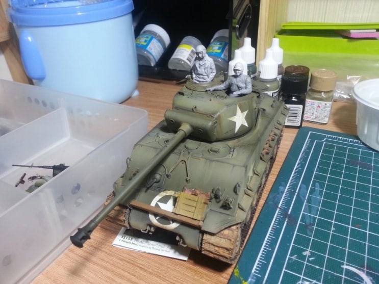 타미야 1/35 M4A3E8 SHERMAN EASY EIGHT-4