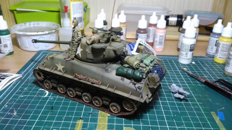 타미야 1/35 M4A3E8 SHERMAN EASY EIGHT-5