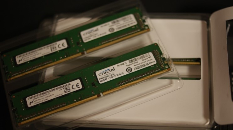 가성비 좋은 DDR4 ! 마이크론 Crucial DDR4 16G PC4-17000 (4Gx4) 제품 성능 리뷰 입니다.