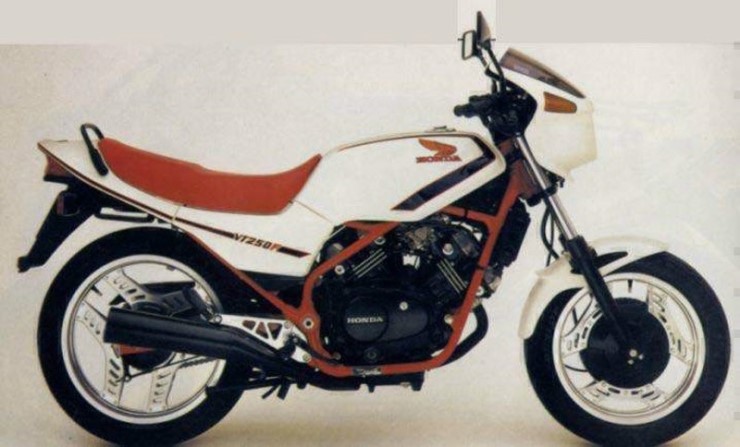 honda VT250F 무려 국내 정발이였던 정통 스포츠 바이크의 역사가 내눈앞에... : 네이버 블로그 honda VT250F 무려 국내 정발이였던 정통 스포츠 바이크의 역사가 내눈앞에... : 네이버 블로그