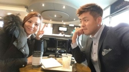 롯데 안방마님 강민호 2살 연하 기상캐스터 신소연과 열애