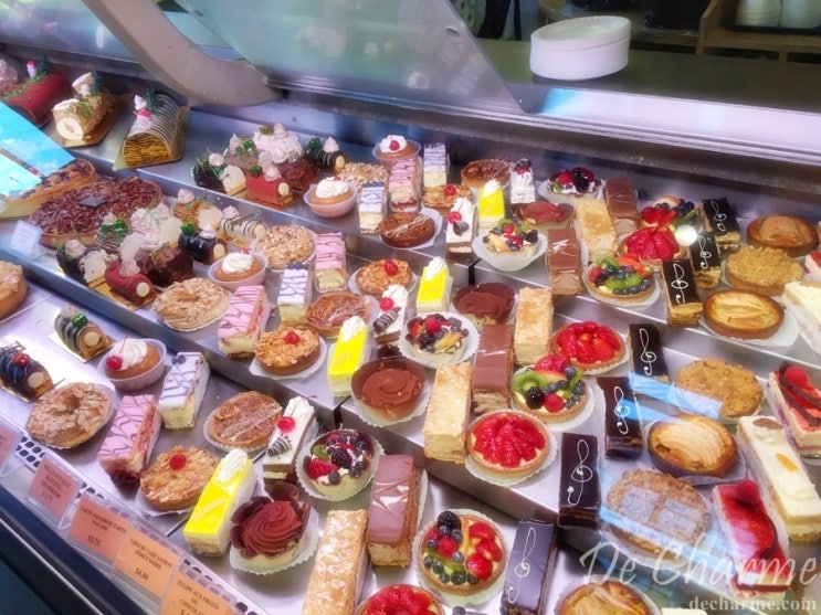 오바마도 다녀 갔다는 캐나다 오타와 전통시장 Byward Market Square 