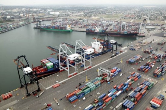 2015년 2월 - USWC port situation 사진 (美 서부항만 port congestion)