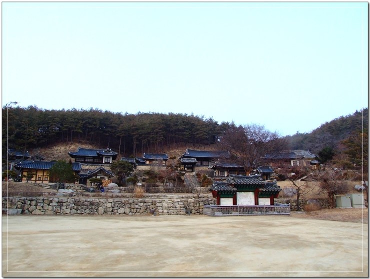  전통이 살아숨쉬는 안동 군자마을, 퇴계종택