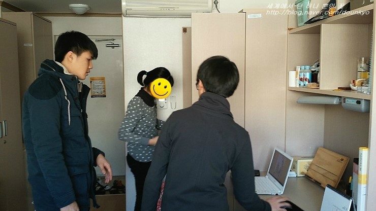  소미가 대학교 기숙사에 들어갔어요. (そみが大学の寄宿舎に入りました。)