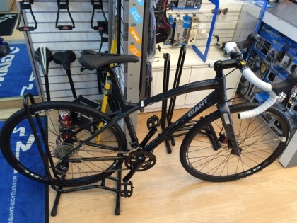 2015 1 . GIANT ANYROAD 1