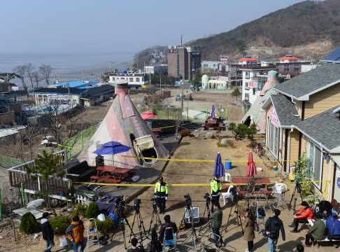 인천시 강화도 캠핑장 사고 - "전기패널의 누전이 원인" 인천시 강화도 캠핑장 사고 - "전기패널의 누전이 원인"