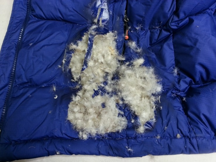 군산에서 택배로 보낸 고객님 오리털 군산에서 택배로 보낸 고객님 오리털