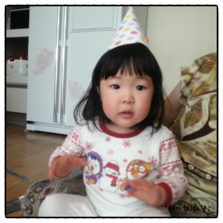 파리바게트 케익으로 생일아닌데 생일파티ㅋㅋ 파리바게트 케익으로 생일아닌데 생일파티ㅋㅋ
