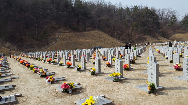  따뜻한 봄날, 국립대전현충원 다녀왔습니다