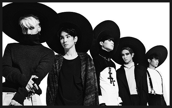 SHINee: Replay (Noona Neomu Yeppeo) & Ring Ding Dong
