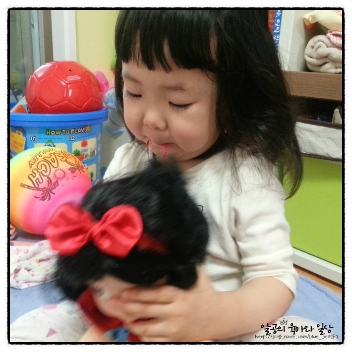 인형머리 묶어주는 달이^^ 인형머리 묶어주는 달이^^