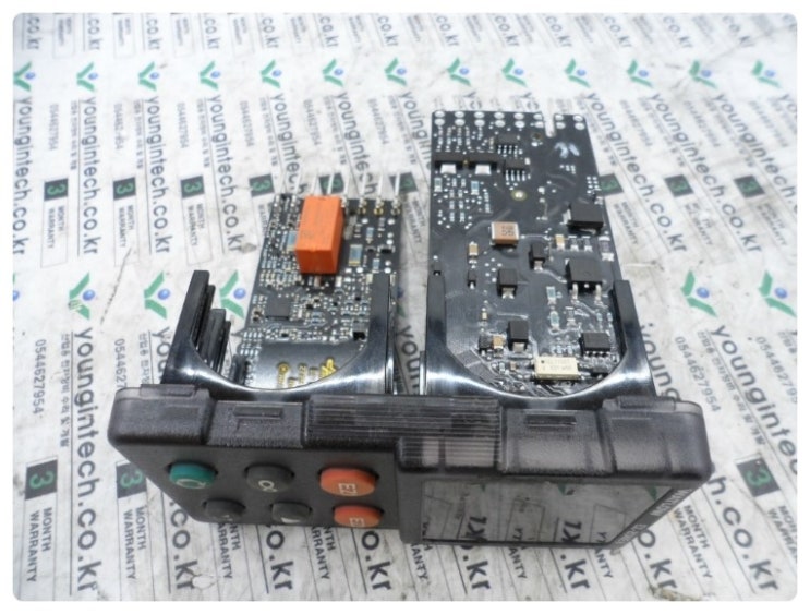  컨트롤러 수리 (WATLOW CONTROLLER / PM8R3CC-2ACJAAA EZ-ZONE PM Express  PID Controller - Watlow)