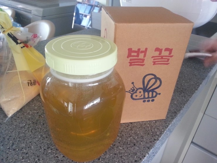  꿀은 역시 아카시아꿀~~~
