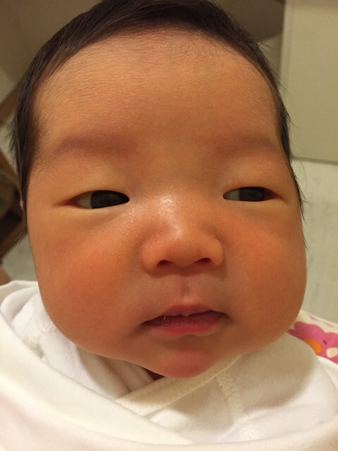  d+9 / 말똥말똥해지고 있어요.. 오늘이 생일 될 뻔~~