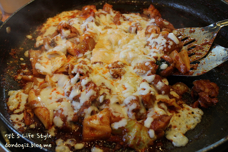  강남에 간 김에 일도씨 닭갈비에서 치-치-치즈닭갈비를!