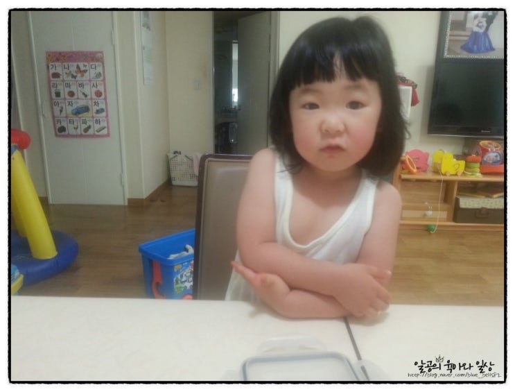 3살 육아일기 : 김에다가 밥 싸먹기ㅋㅋ 3살 육아일기 : 김에다가 밥 싸먹기ㅋㅋ