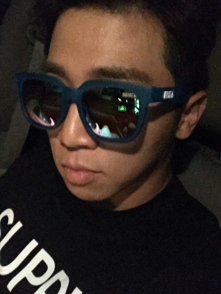 유세윤님과 켄블락선글라스~