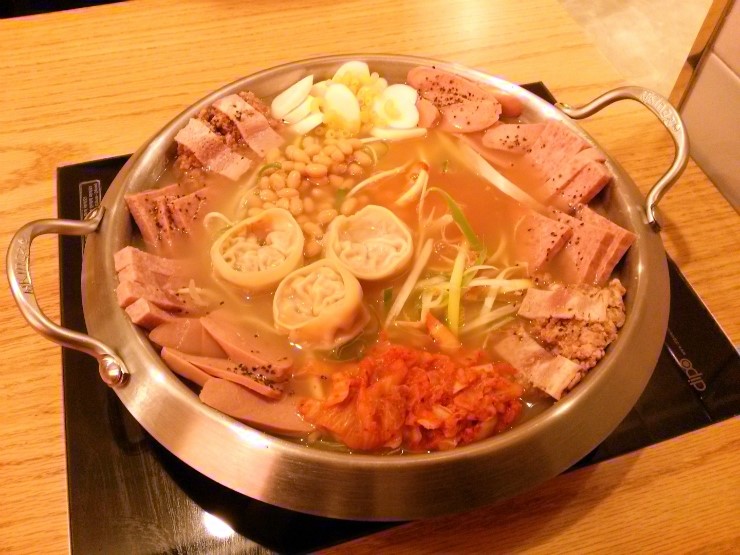 <청주 시내> 부대찌개 시키면 피자까지/라면사리 무한/청춘 부대찌개 <청주 시내> 부대찌개 시키면 피자까지/라면사리 무한/청춘 부대찌개