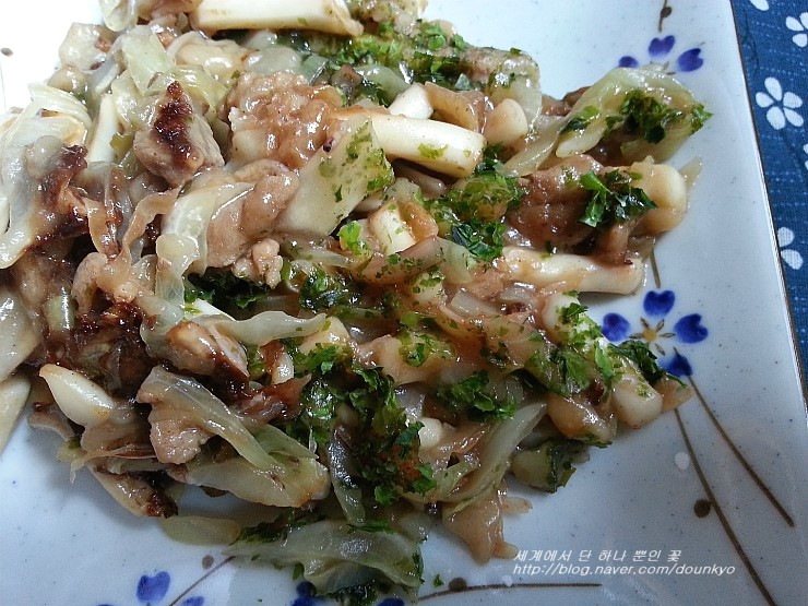  츠키지마 몬자야끼를 만들어봤어요  (月島のもんじゃ焼きを作ってみました )