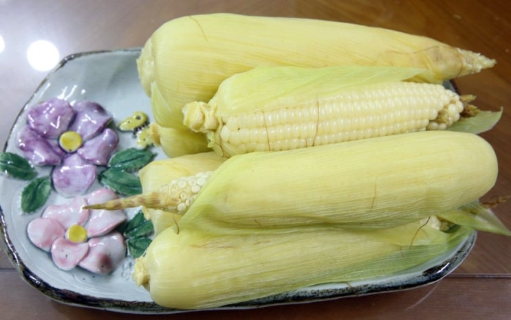 옥수수 맛있게 삶는법 생각보다 쉽습니다.