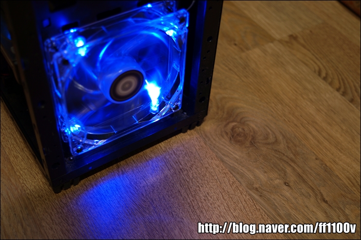  ID-COOLING AL12025 블루 LED FAN