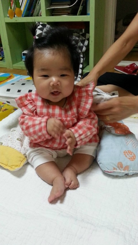  [수빅이]이모가 보내준 꼬까옷 입었어욤~
