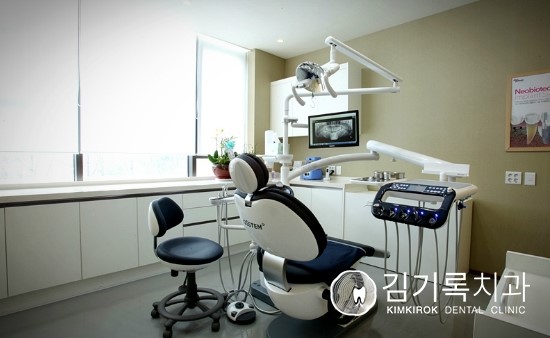 수원전악임플란트. 김기록치과, 임플란트 식립후 만족하신 환자분!
