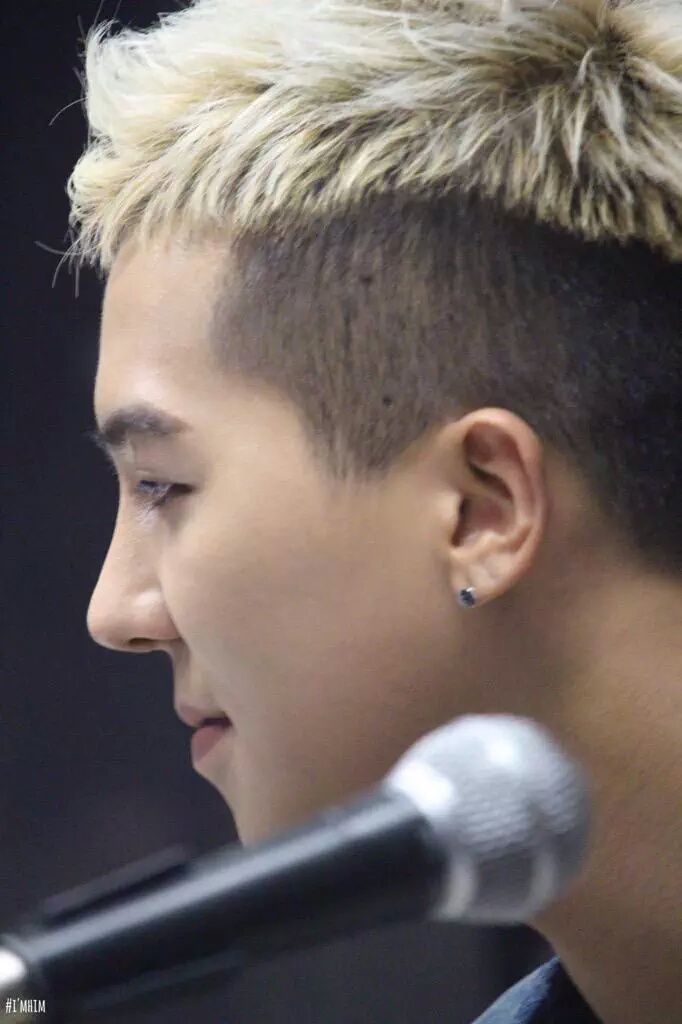 이번주 <b>위너</b> 일기 - 슈퍼문🌝 <b>송민호</b>🌚ㅋㅋ