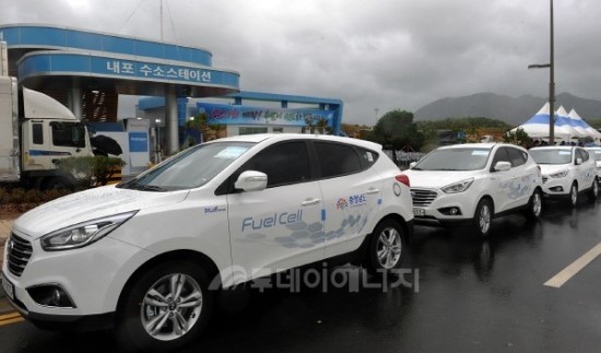 주유소부지 첫 ‘수소충전소’ 준공 - 충남내포수소충전소 준공, 본격 운영 돌입 주유소부지 첫 ‘수소충전소’ 준공 - 충남내포수소충전소 준공, 본격 운영 돌입