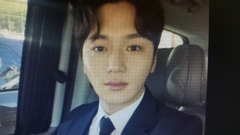 변요한 머리 5:5 넘이뻐